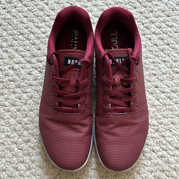 NOBULL Outwork Trainer, Maroon with Grey Bottom, M10.5 - Picture 2 of 8